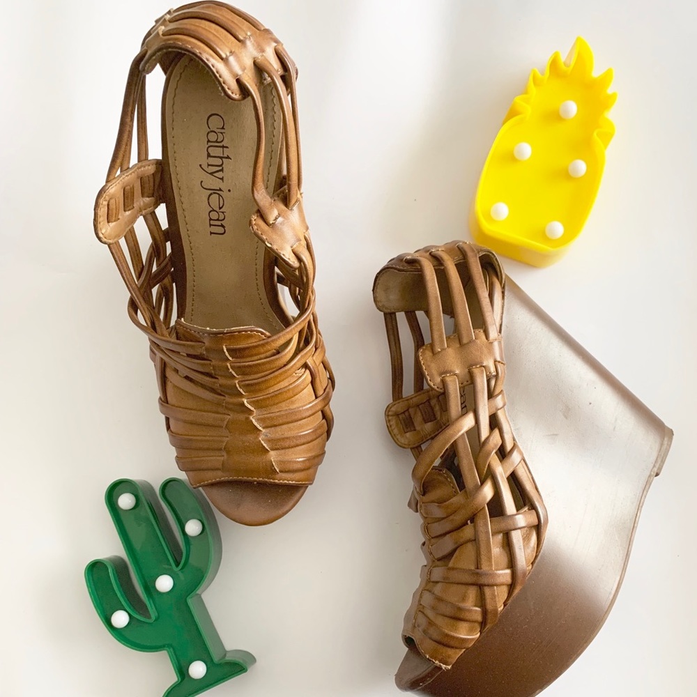 Brown wedges